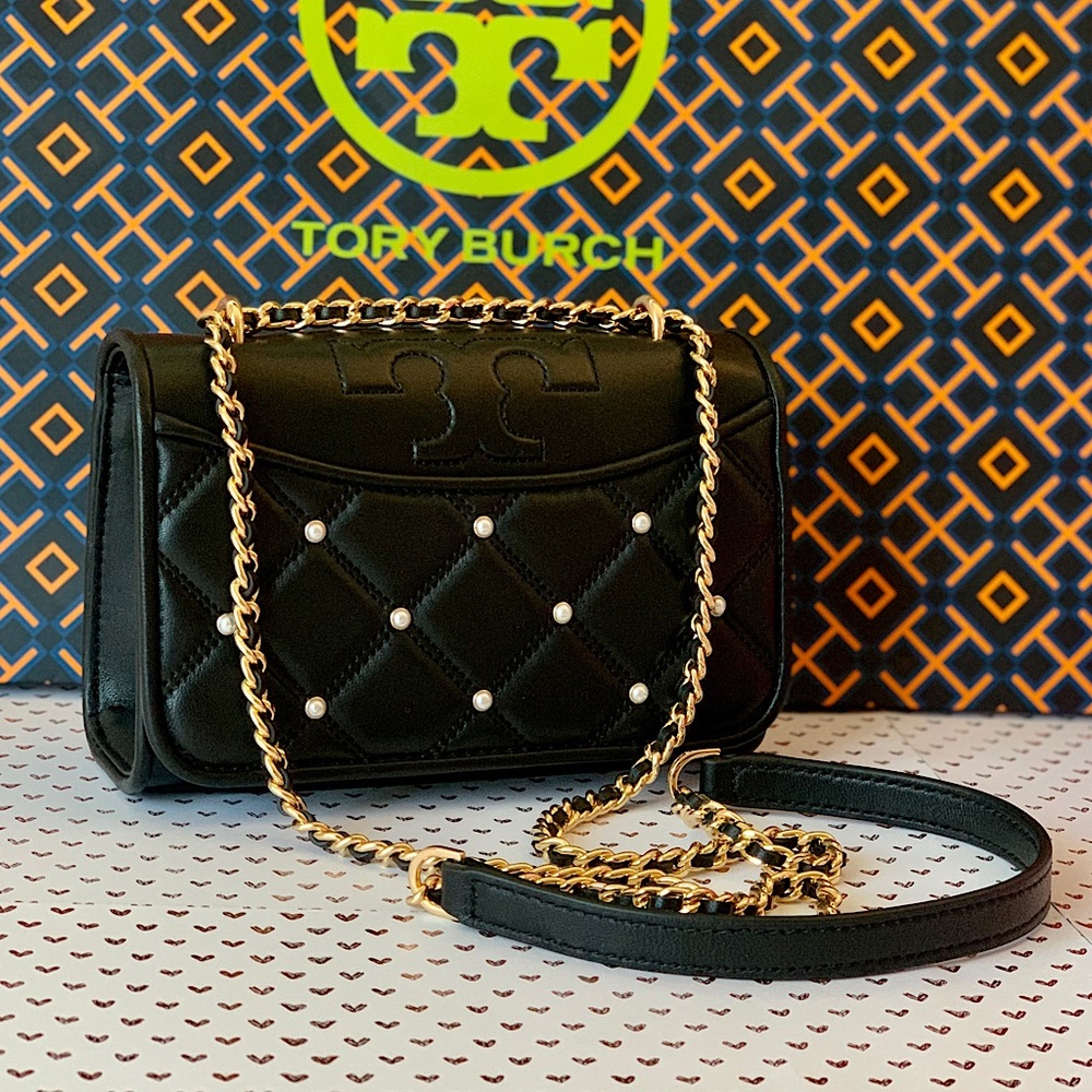 Savannah Pearl Shrunken Shoulder Bag